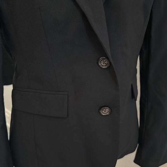 Banana Republic Black Wool Suit Jacket Stretch Size 8 Fully Lined Two Button - Picture 3 of 8